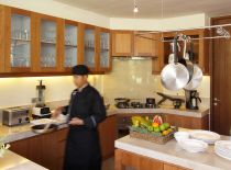 Villa Dea Sarasvati, Cuisinier professionnel et cuisine